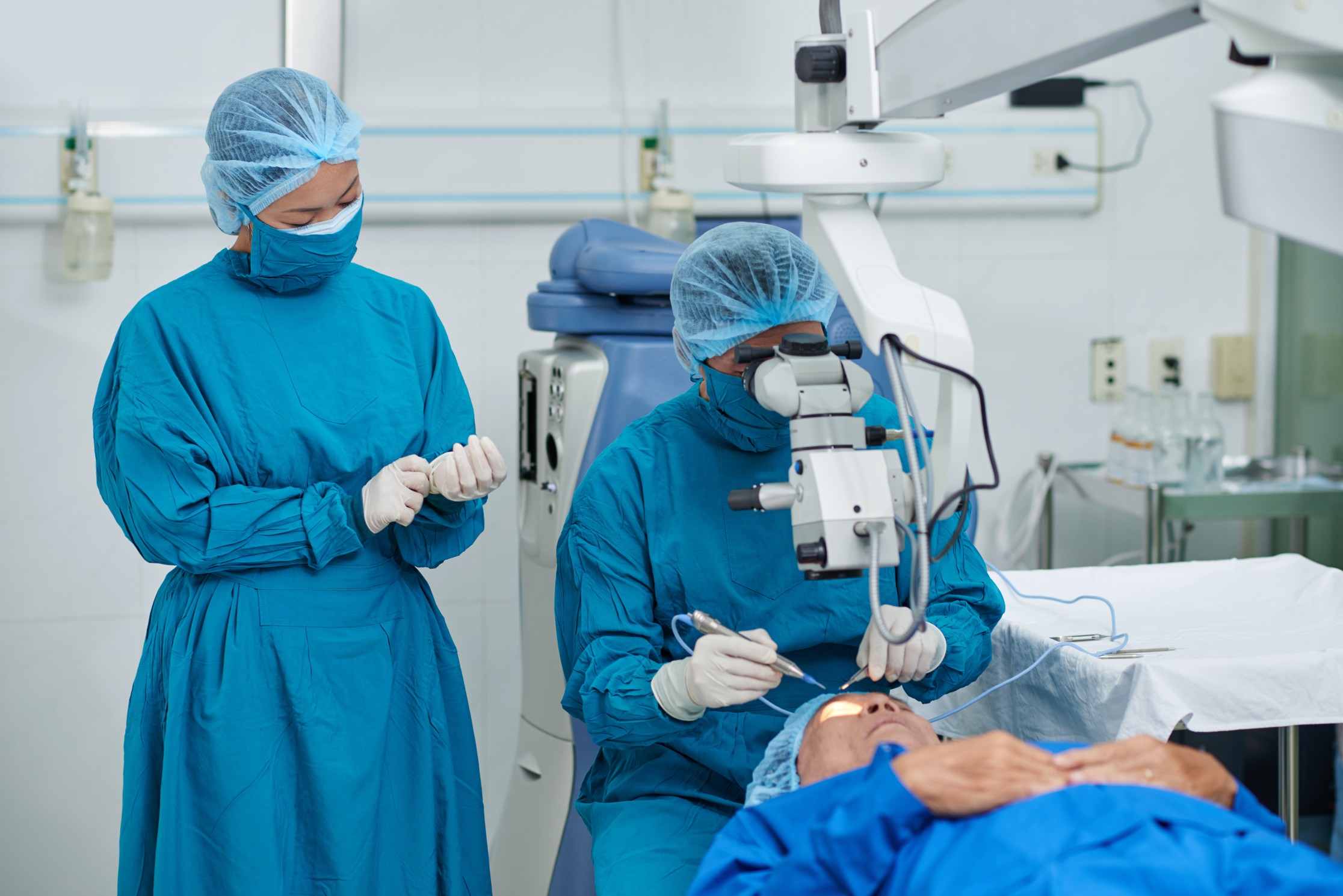 operating theater for cataracts surgery